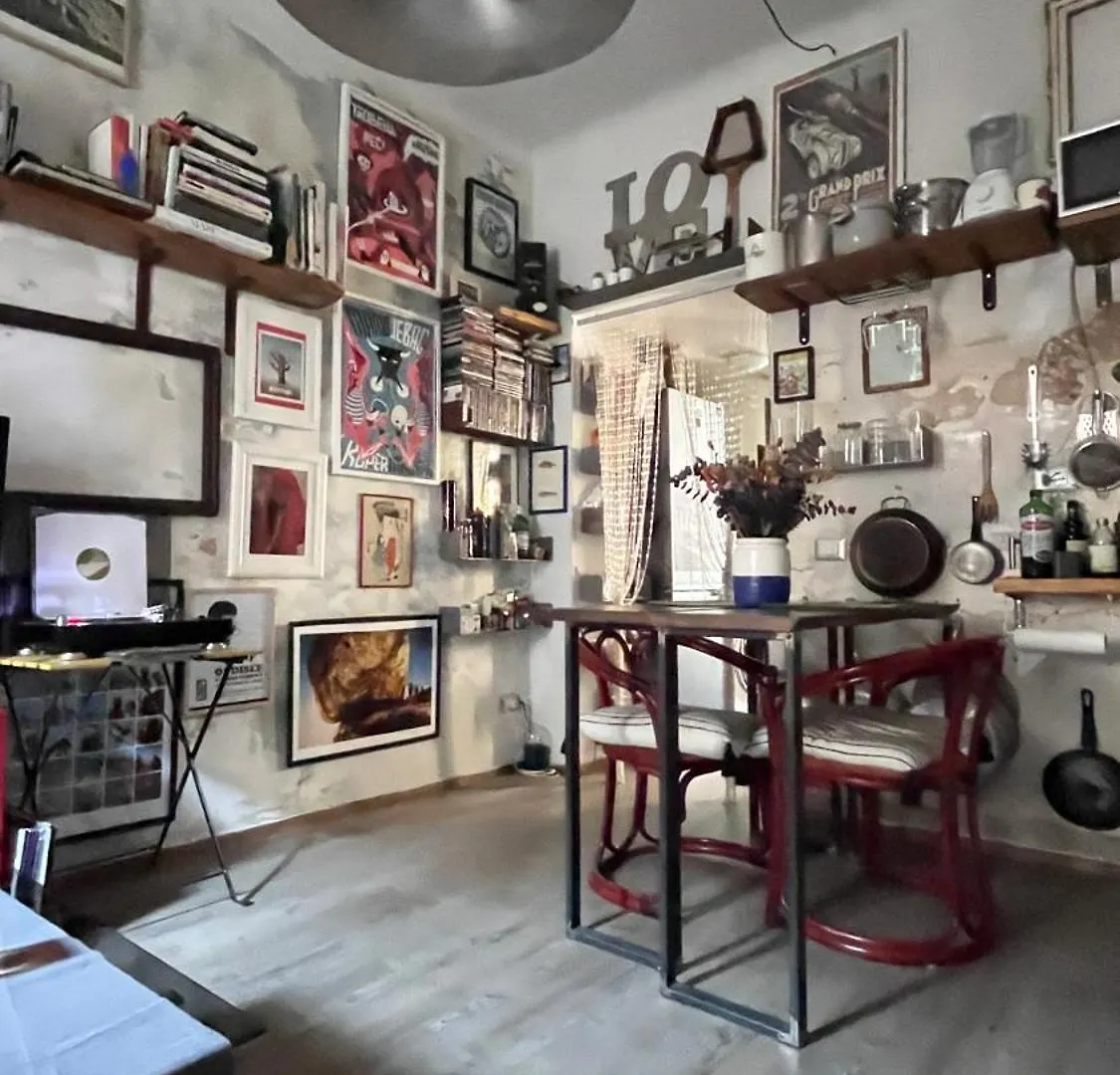Casa Holden - Fully Equipped Flat Near Sempione Park And Metro Apartment Milan 0*,  Italy