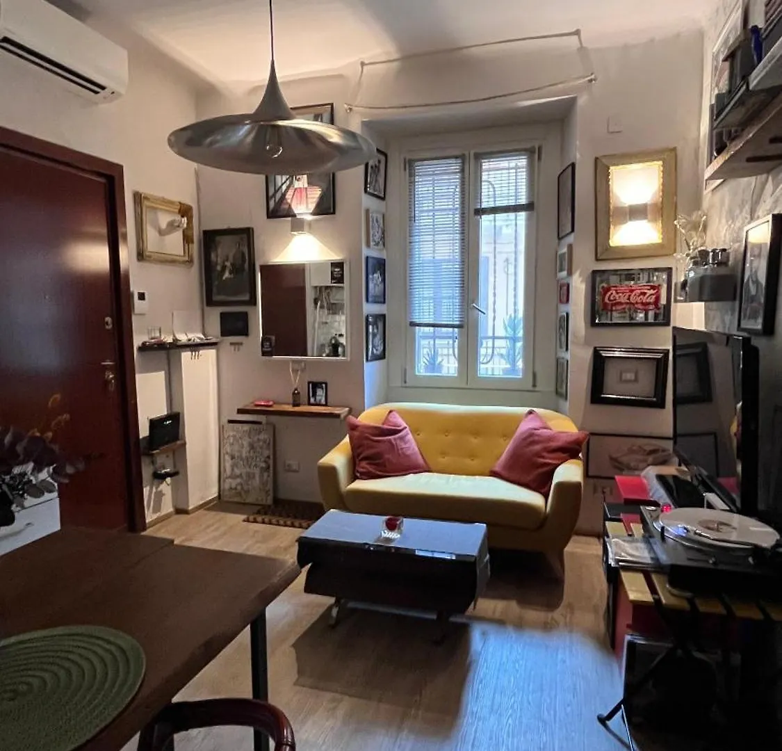 Casa Holden - Fully Equipped Flat Near Sempione Park And Metro Apartment Milan Italy